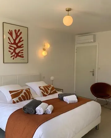 Rivoli Vue Et Piscine Βίλα Pietrosella