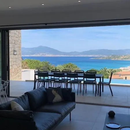 Rivoli Vue Et Piscine Βίλα Pietrosella