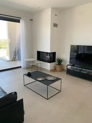 Rivoli Vue Et Piscine * Pietrosella