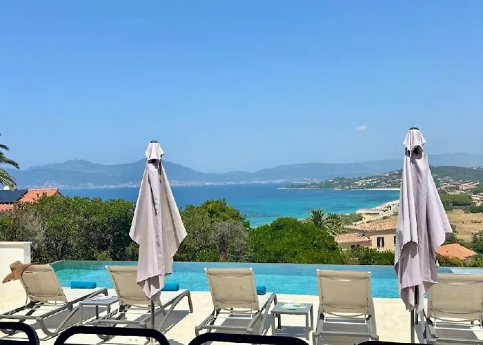 Rivoli Vue Et Piscine