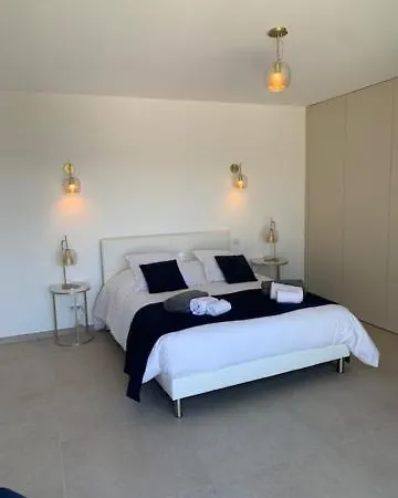 Rivoli Vue Et Piscine Villa Pietrosella