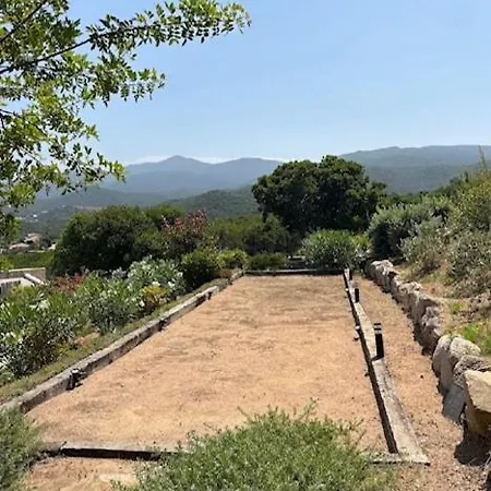 Rivoli Vue Et Piscine *