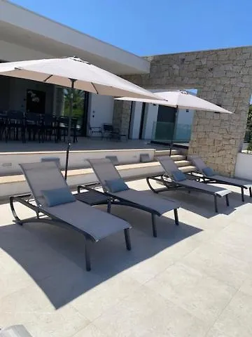 Rivoli Vue Et Piscine Pietrosella